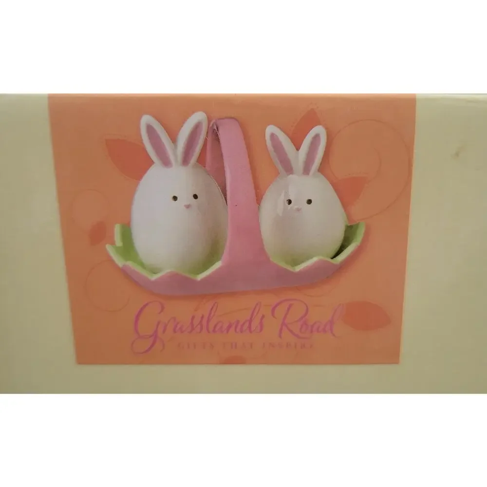 Grasslands Roads Bunny Salt & Pepper Shakers Spring In Basket Ceramic In Box